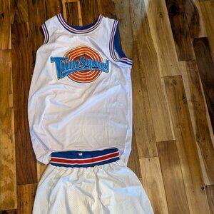 Space Jam Jersey & Shorts Tune Squad Bugs Bunny Looney Tunes Basketball White M